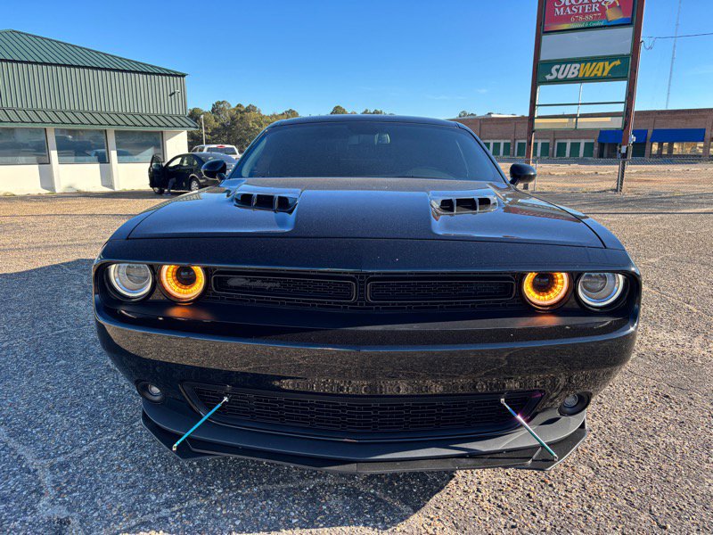 Used 2023 Dodge Challenger SXT w/ Blacktop Package image 8