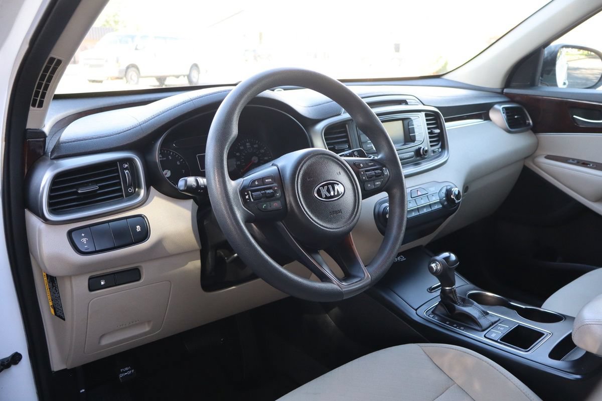 Used 2016 Kia Sorento LX AWD/4WD image 15