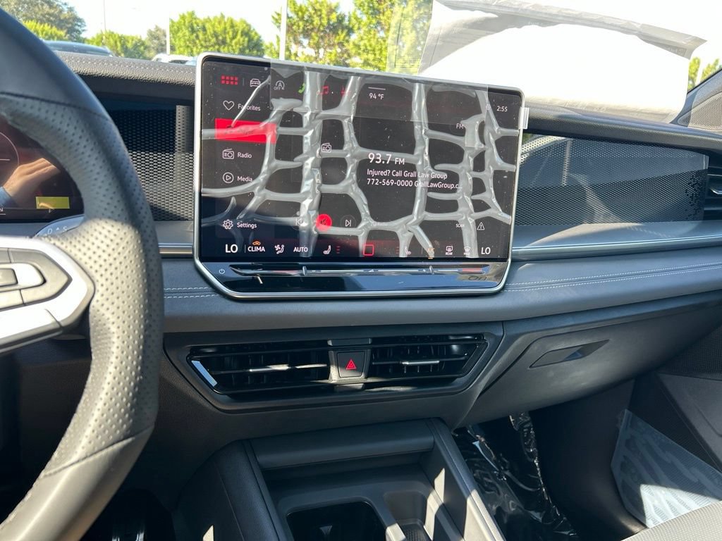 New 2026 Volkswagen Tiguan SE R-Line FWD image 33