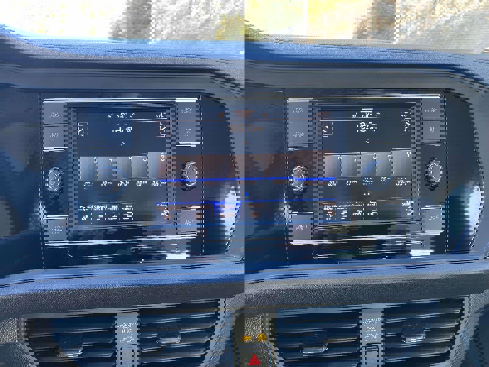 Certified 2022 Volkswagen Jetta SE image 20