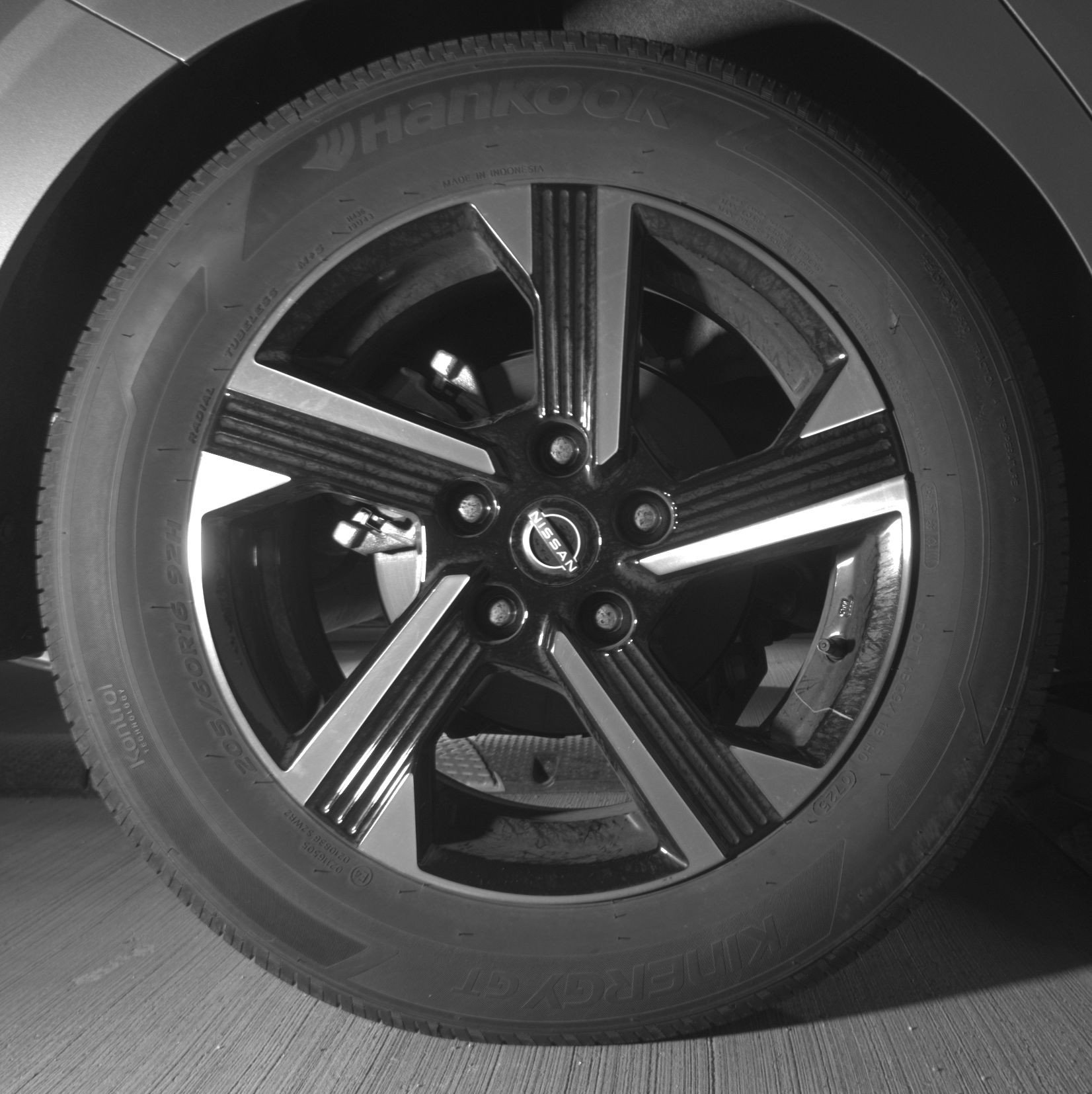 Used 2025 Nissan Sentra SV FWD image 15