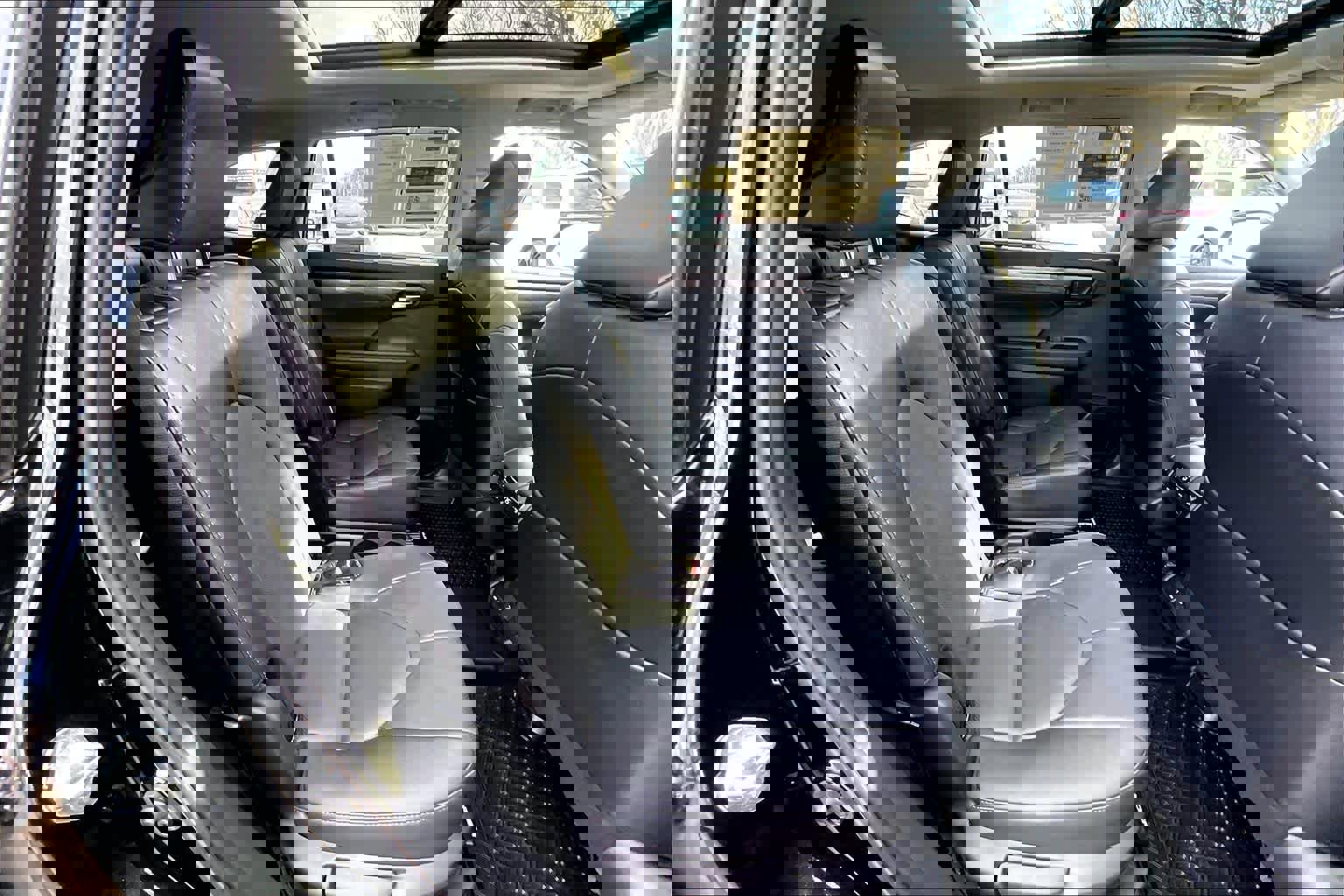 Used 2025 Toyota Highlander Platinum image 19