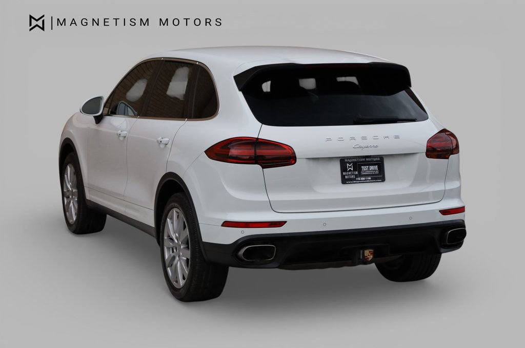 Used 2016 Porsche Cayenne image 9