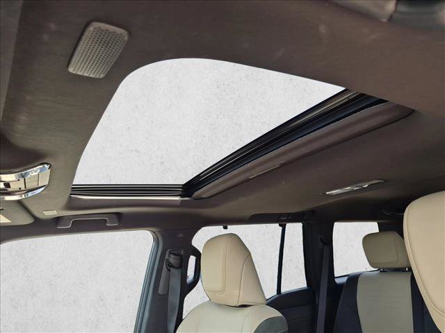 Used 2024 Lexus GX 550 AWD/4WD image 13