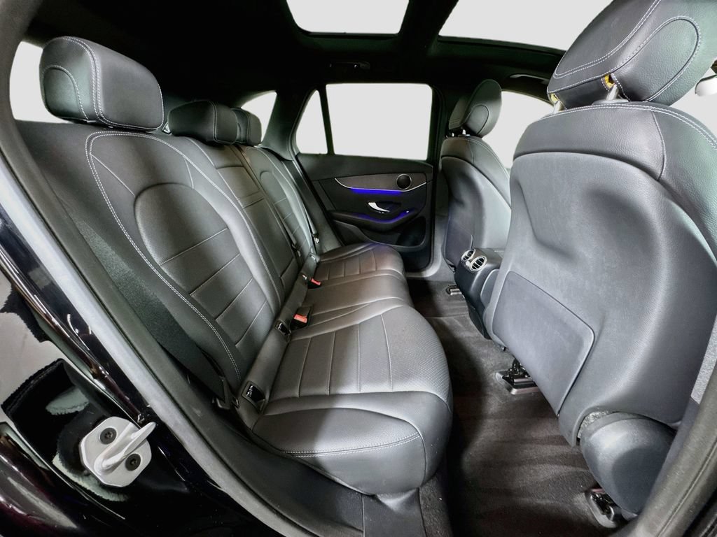 Used 2022 Mercedes-Benz GLC 300 4MATIC image 29