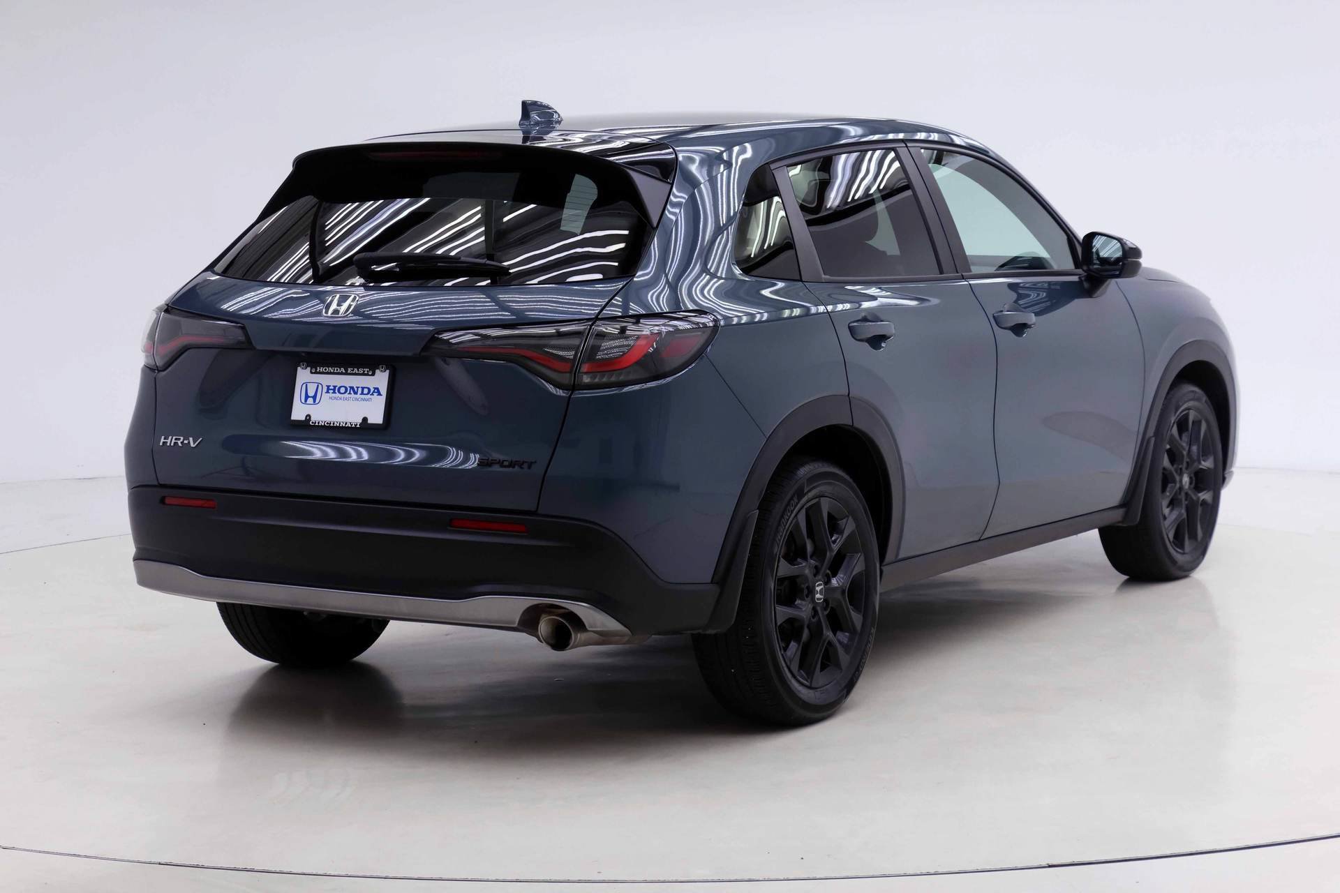 Certified 2025 Honda HR-V Sport image 2