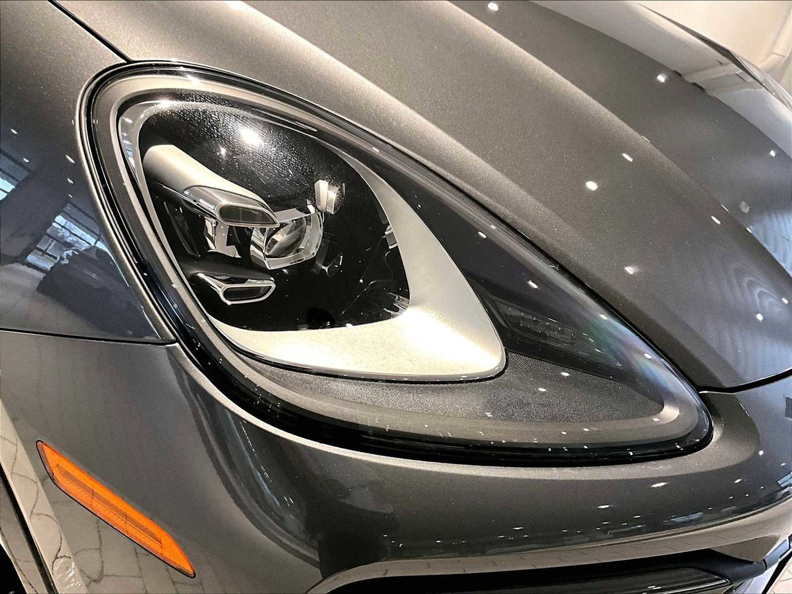 Used 2023 Porsche Cayenne image 15