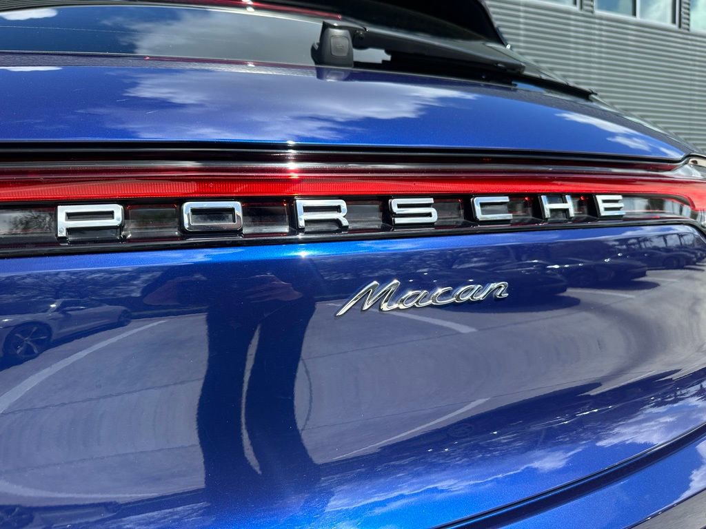 Certified 2024 Porsche Macan image 14