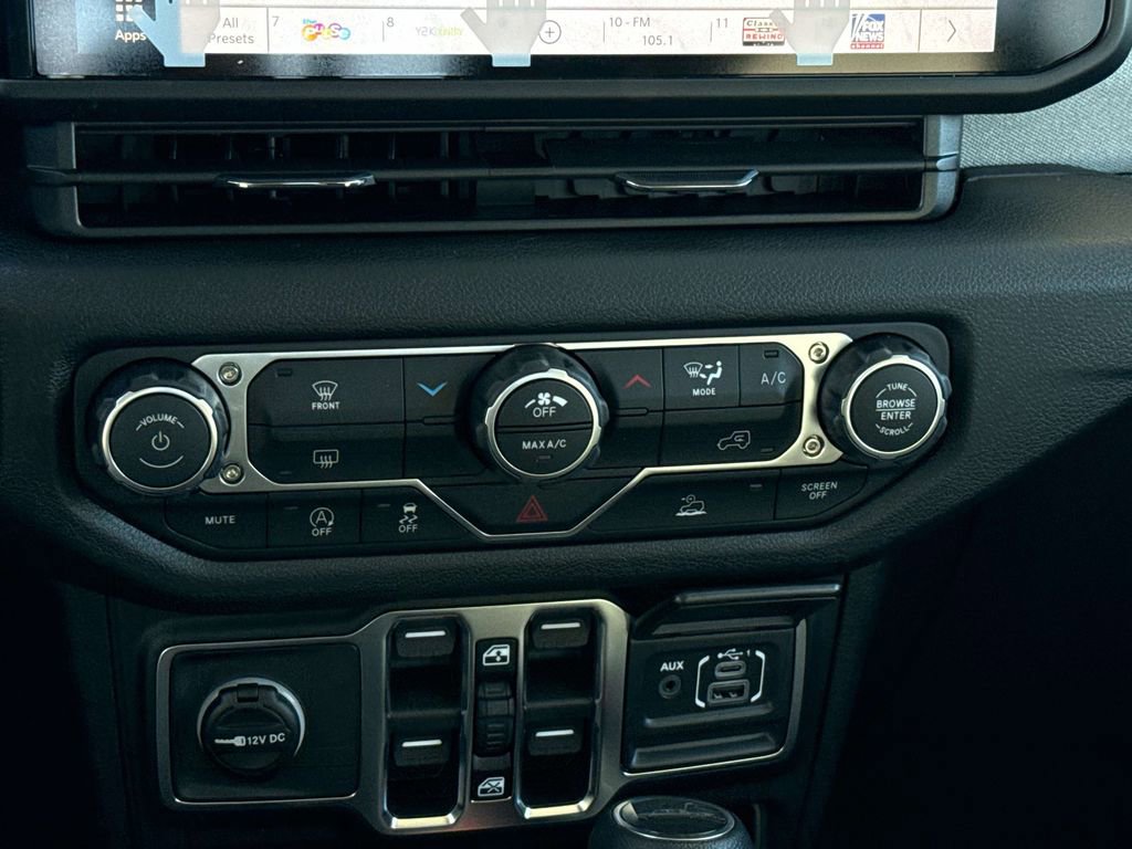 New 2026 Jeep Gladiator Sport AWD/4WD image 16