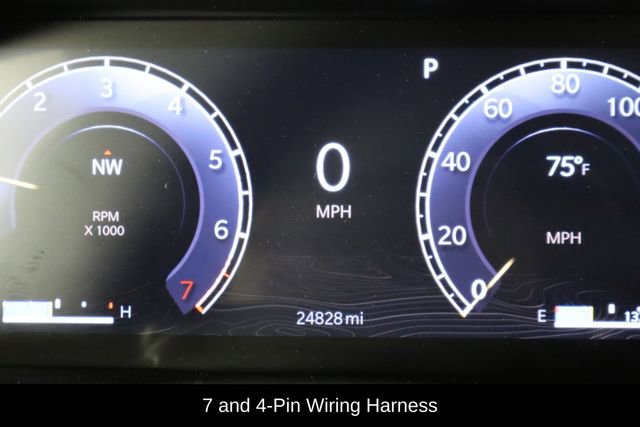 Used 2025 Jeep Grand Cherokee Altitude AWD/4WD image 30