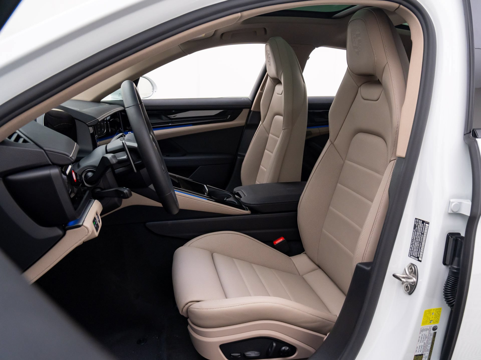 New 2026 Porsche Panamera 4 AWD/4WD image 5