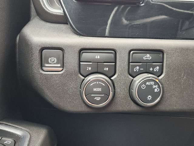 Used 2024 Chevrolet Silverado 2500 LT AWD/4WD image 24