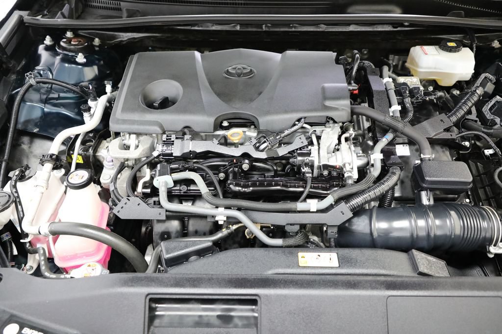 Used 2020 Toyota Camry LE FWD image 18