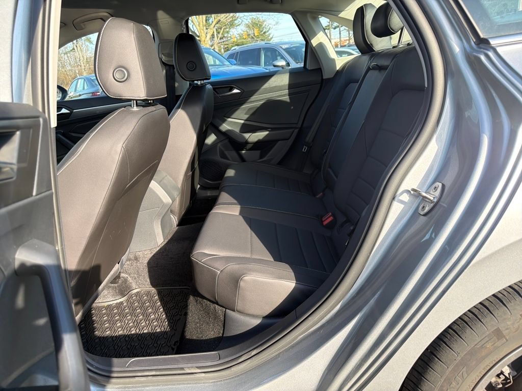 Certified 2023 Volkswagen Jetta SE FWD image 20