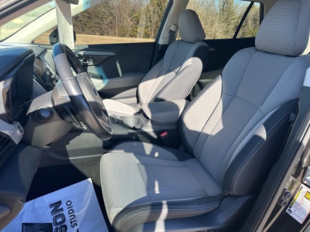 Used 2022 Subaru Outback Premium image 11