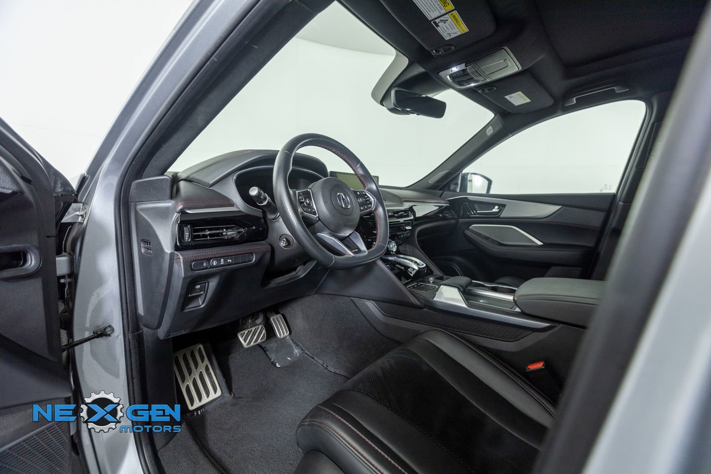Used 2023 Acura MDX A-Spec AWD/4WD image 10