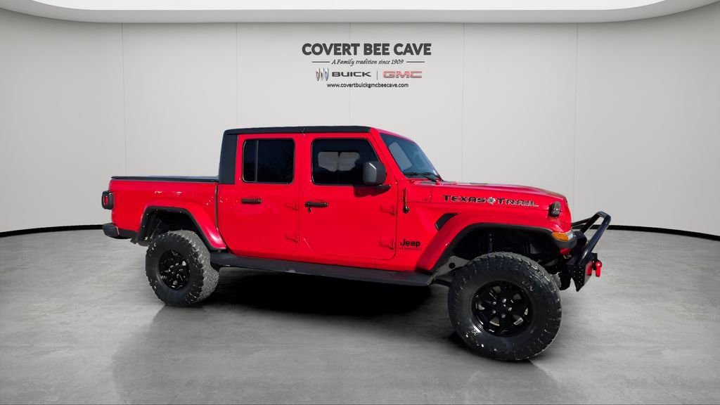 Used 2021 Jeep Gladiator Willys image 12