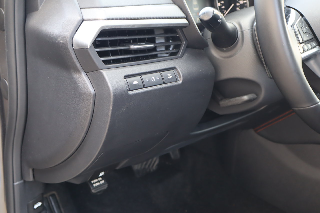 Used 2025 Nissan Altima 2.5 SR FWD image 21