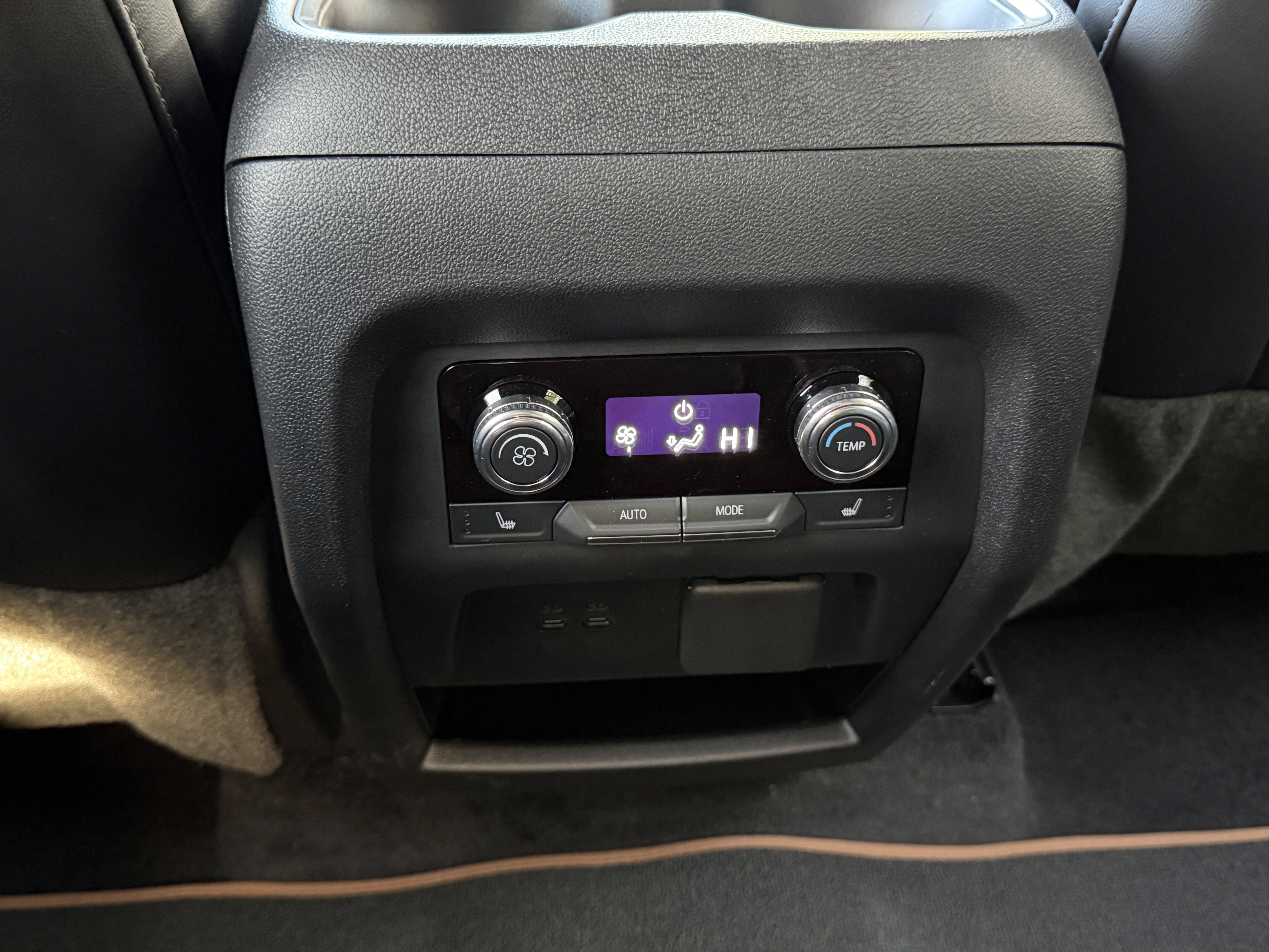 Used 2024 GMC Acadia AT4 w/ Super Cruise Package image 25