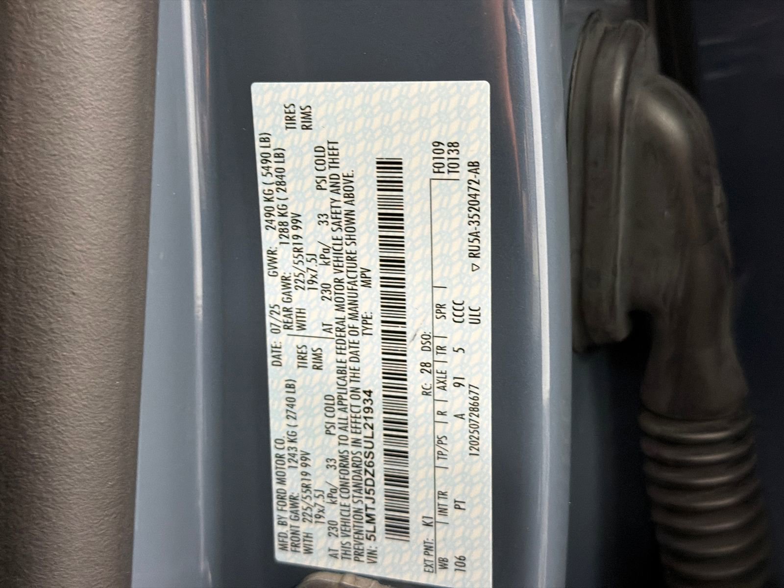 Used 2025 Lincoln Corsair Grand Touring w/ Equipment Group 301A image 33