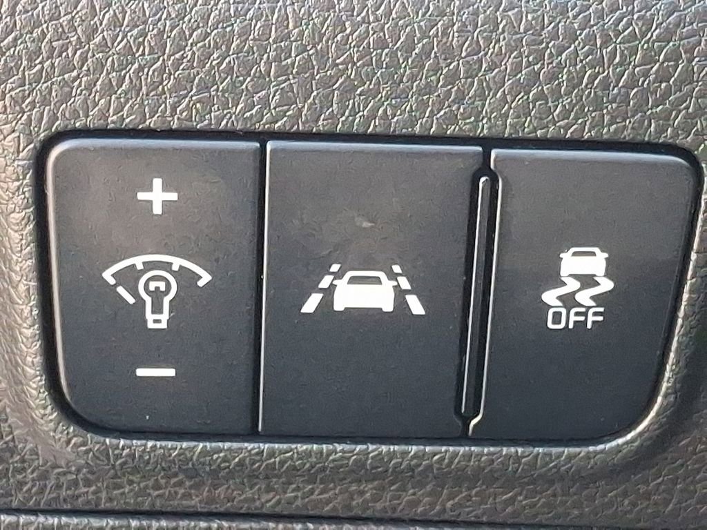 Used 2021 Kia K5 LXS image 26