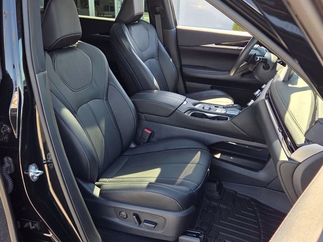 Used 2023 INFINITI QX60 Pure image 19