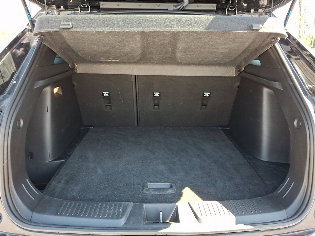 Used 2024 Chevrolet Trax RS image 28