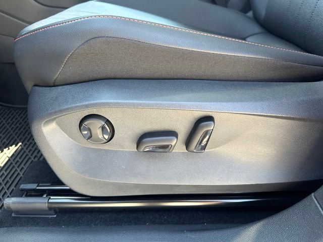 Used 2024 Volkswagen Tiguan Wolfsburg Edition w/ Panoramic Sunroof Package AWD/4WD image 22