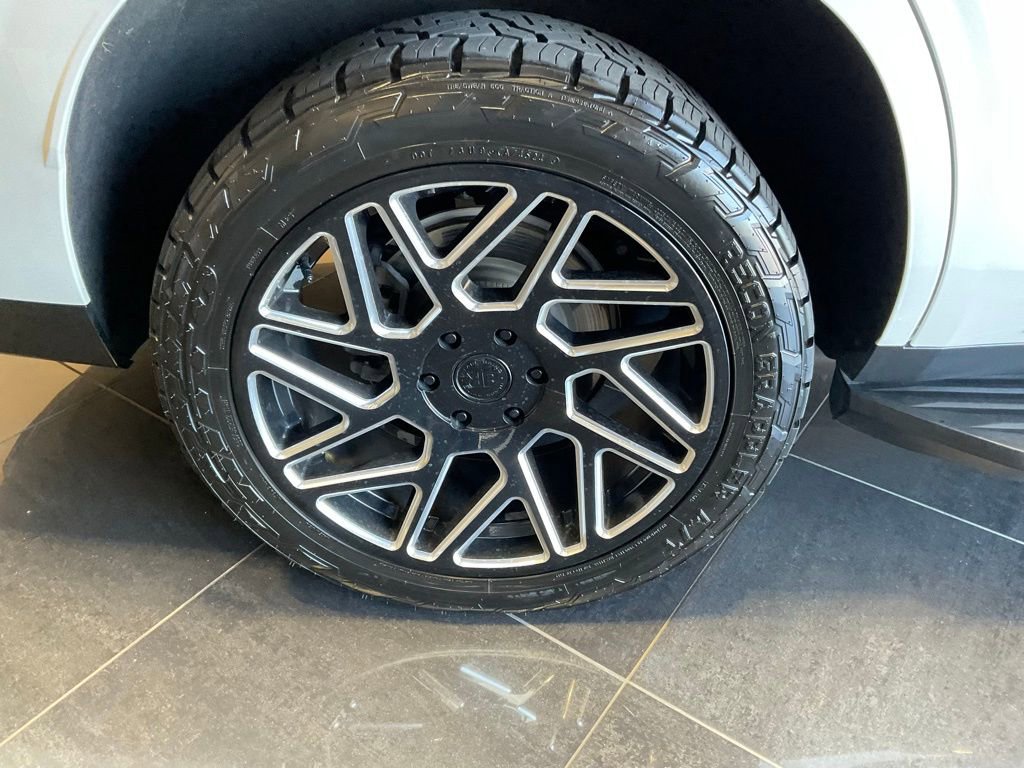 Used 2021 Cadillac Escalade Sport Platinum image 8