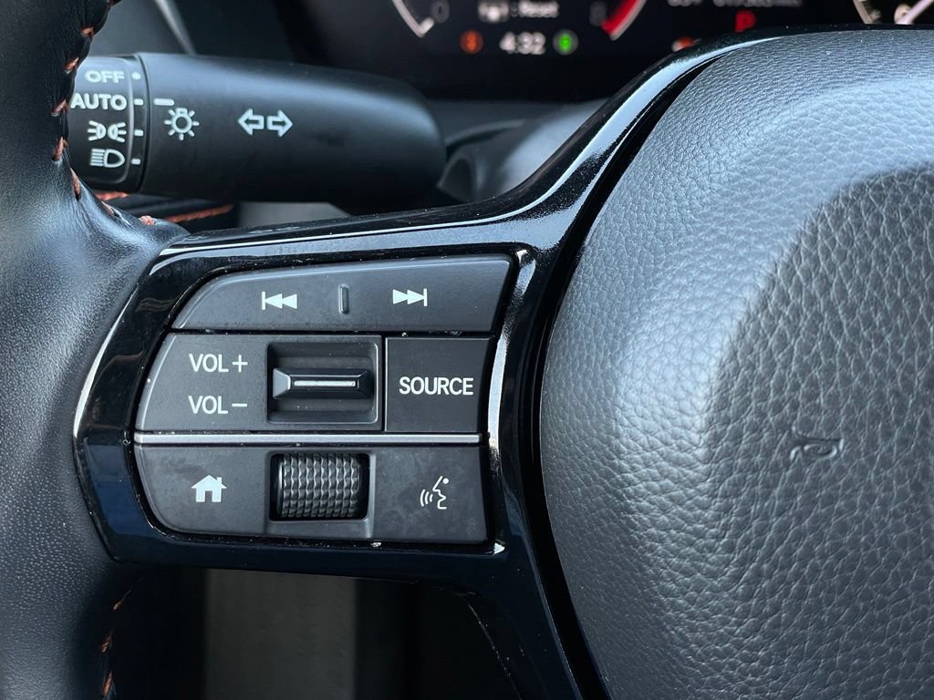 Certified 2025 Honda HR-V Sport image 15