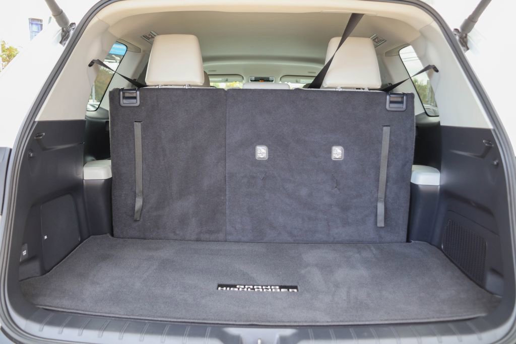 Used 2024 Toyota Grand Highlander XLE image 26