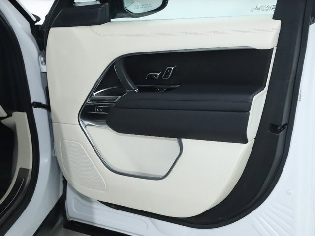 Certified 2022 Land Rover Range Rover Long Wheelbase SE image 35