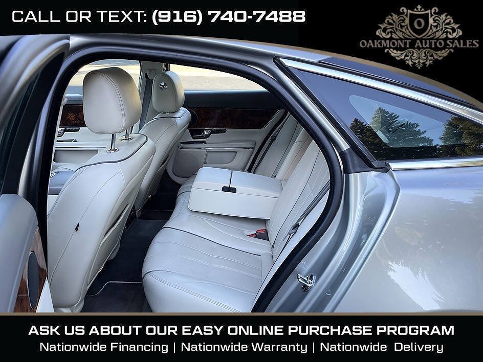 Used 2011 Jaguar XJ RWD image 19