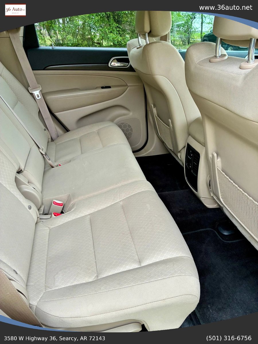 Used 2018 Jeep Grand Cherokee Laredo image 15