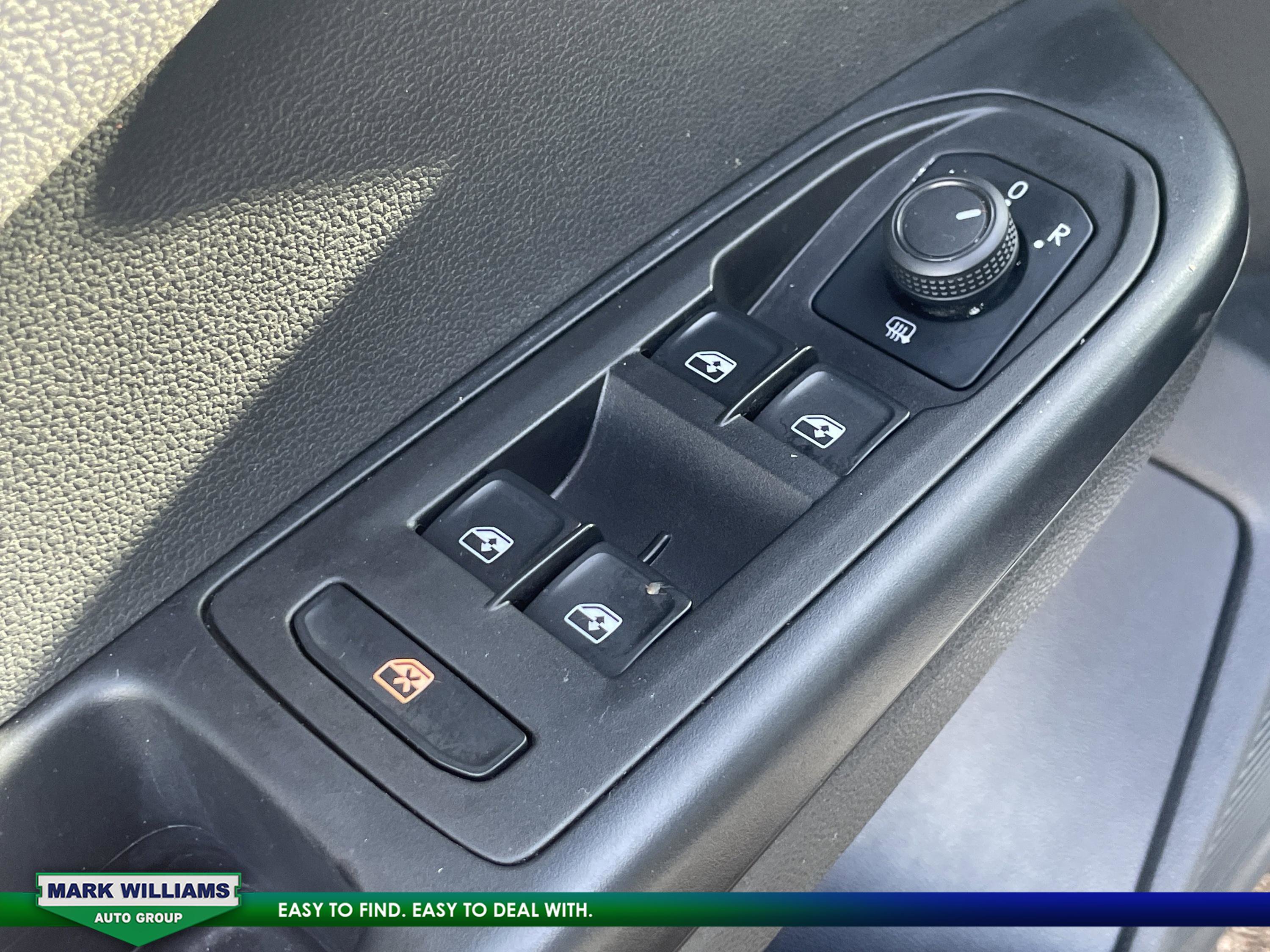 Used 2024 Volkswagen Taos SE image 12