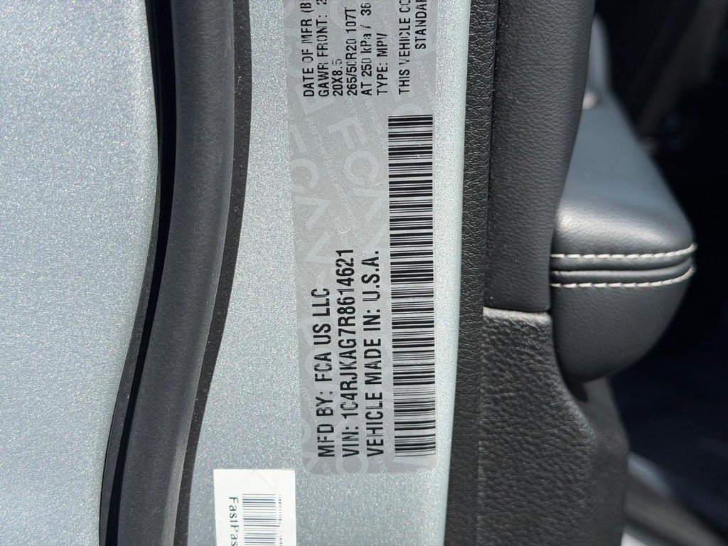 Used 2024 Jeep Grand Cherokee L Altitude image 27