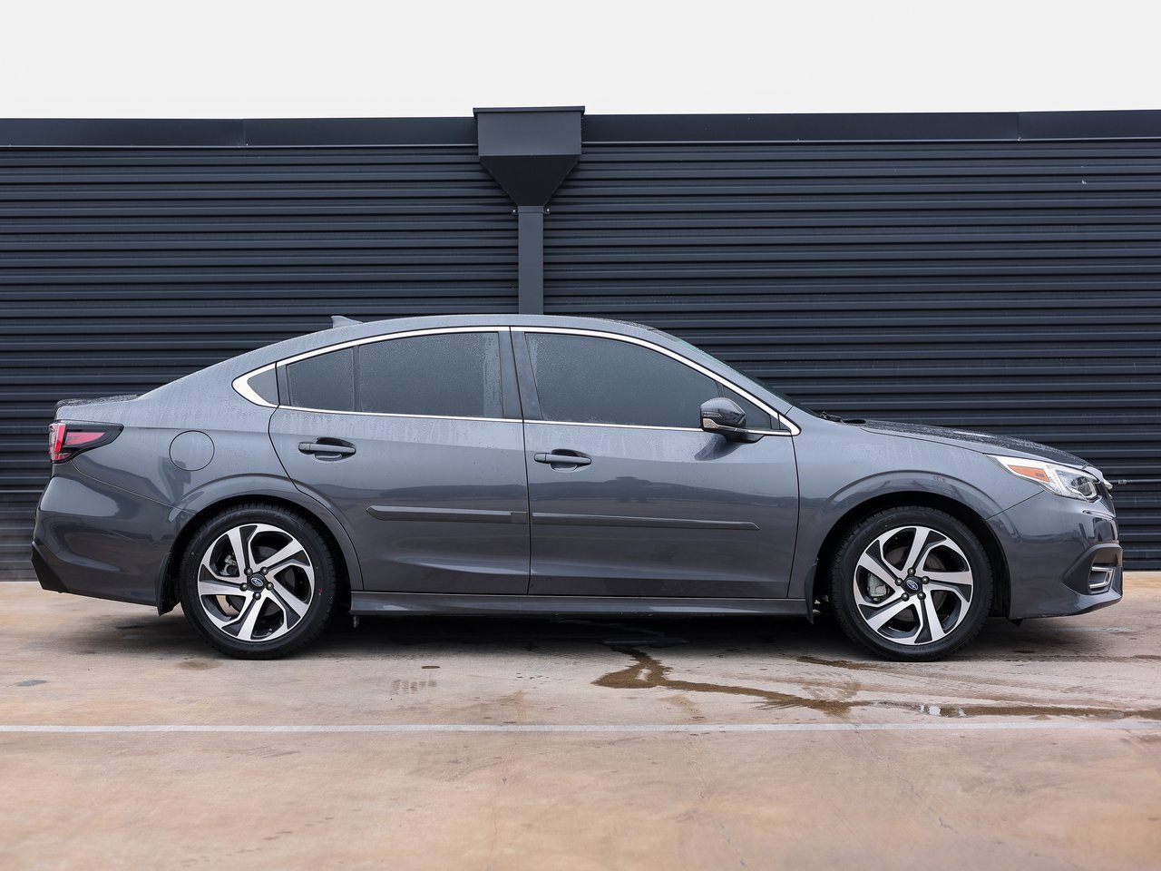 Used 2020 Subaru Legacy Limited image 8