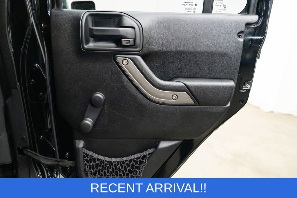 Used 2017 Jeep Wrangler Unlimited Sport w/ Connectivity Group image 27