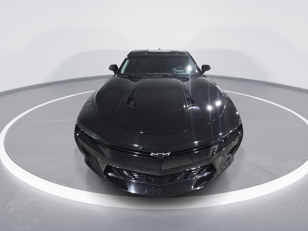 Used 2017 Chevrolet Camaro SS RWD image 3