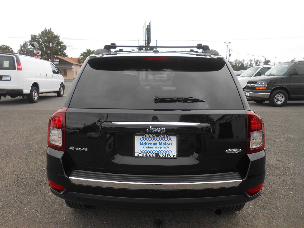 Used 2015 Jeep Compass High Altitude AWD/4WD image 8
