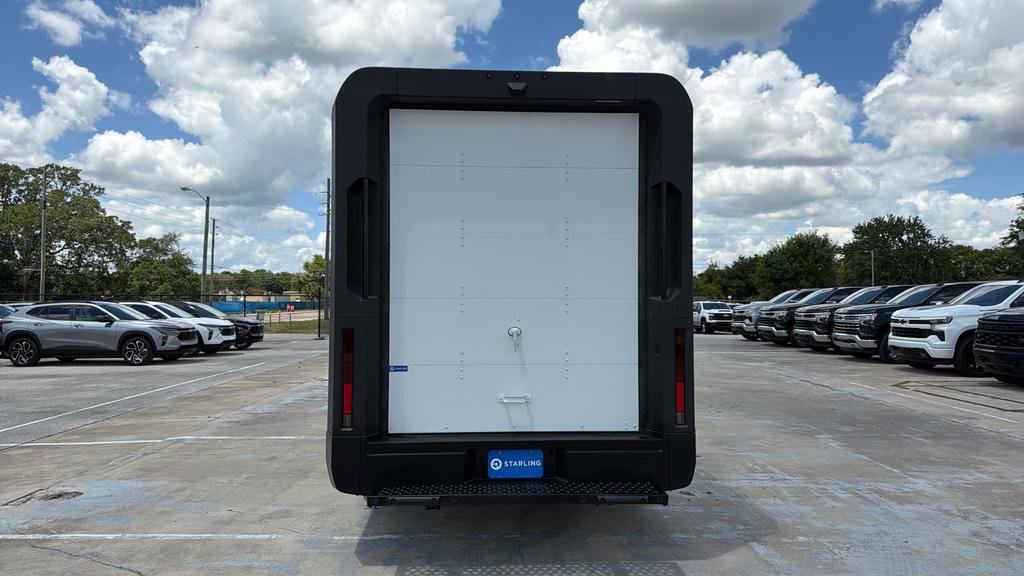 Used 2024 Chevrolet Brightdrop 600 w/ Commercial Equipment Package AWD/4WD image 7