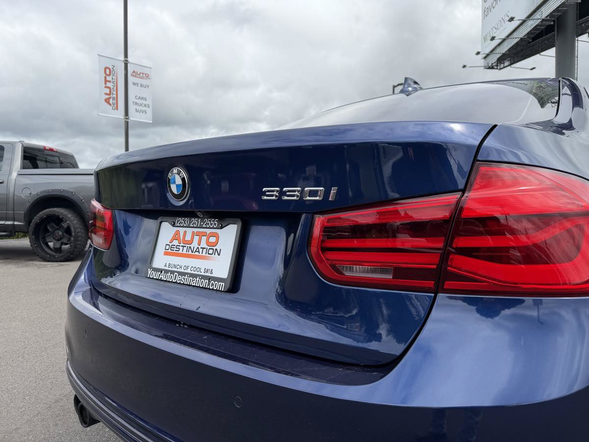 Used 2018 BMW 330i Sedan RWD image 13