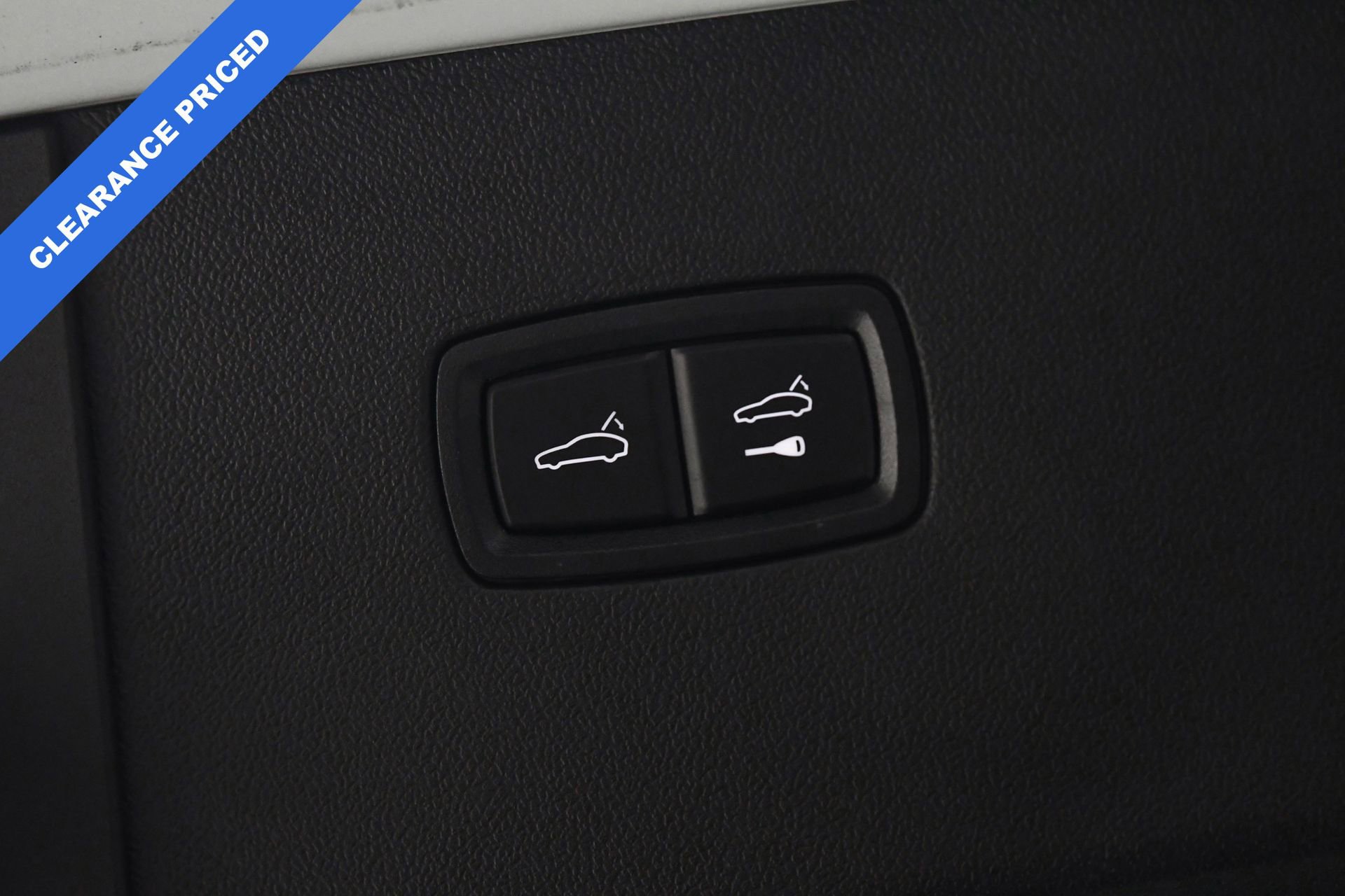 Used 2024 Porsche Cayenne Coupe image 8