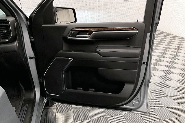 Used 2023 GMC Sierra 1500 Elevation w/ LPO, Elevation Black Package AWD/4WD image 22