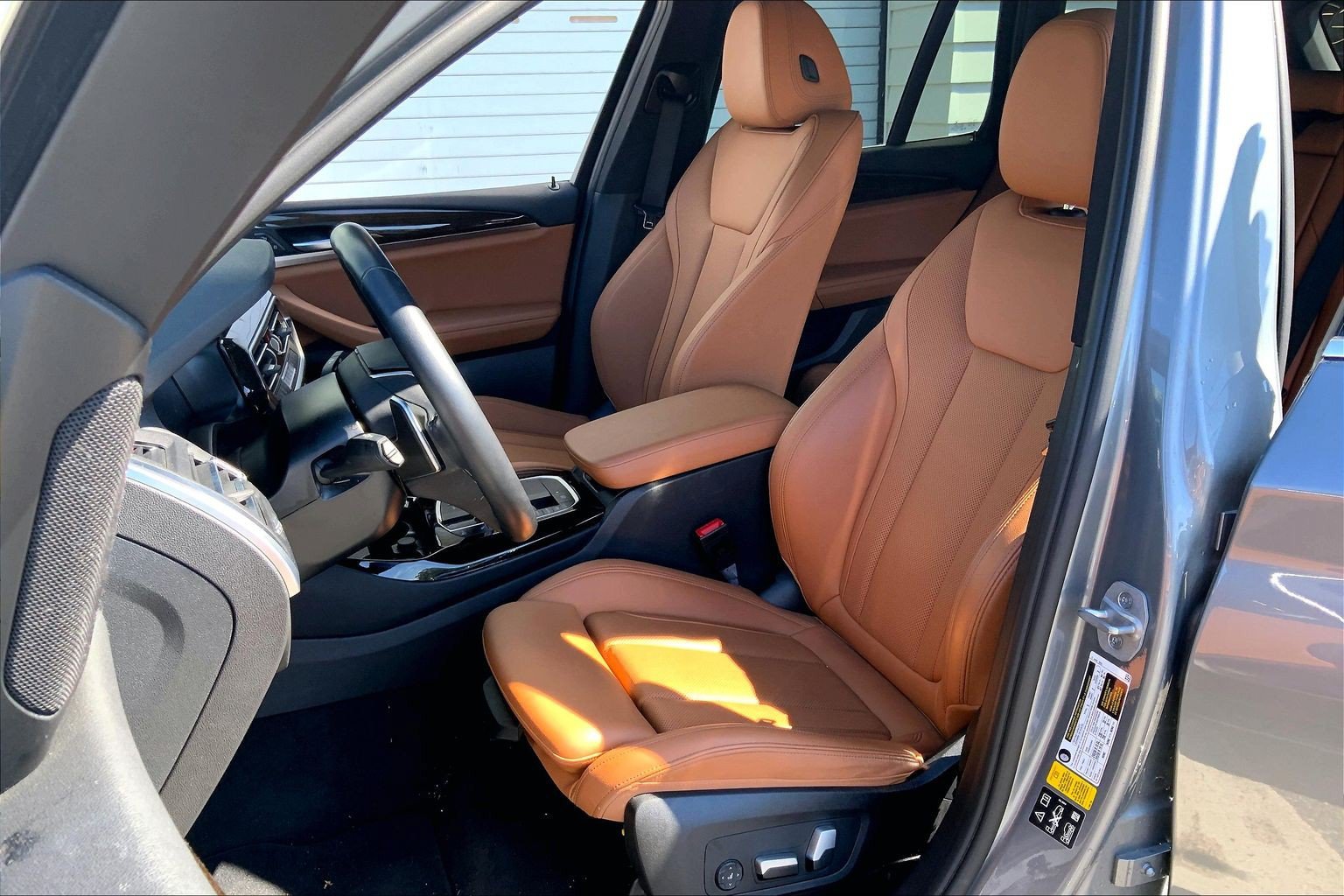 Used 2023 BMW X3 xDrive30i w/ Premium Package AWD/4WD image 5