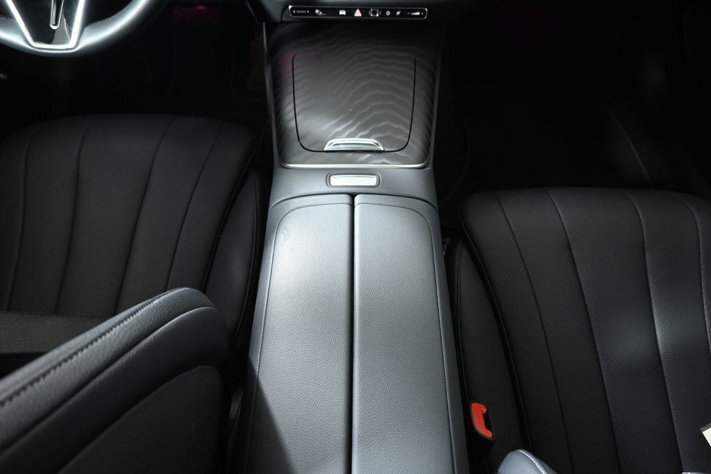 Certified 2025 Mercedes-Benz E 350 4MATIC Sedan image 24