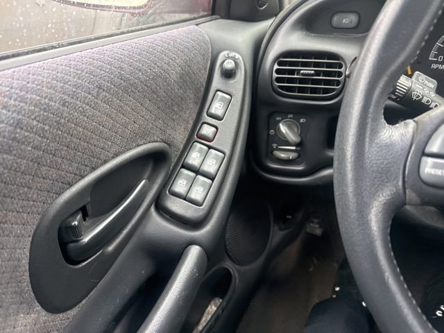 Used 2000 Pontiac Grand Prix GT w/ Opt Pkg image 7