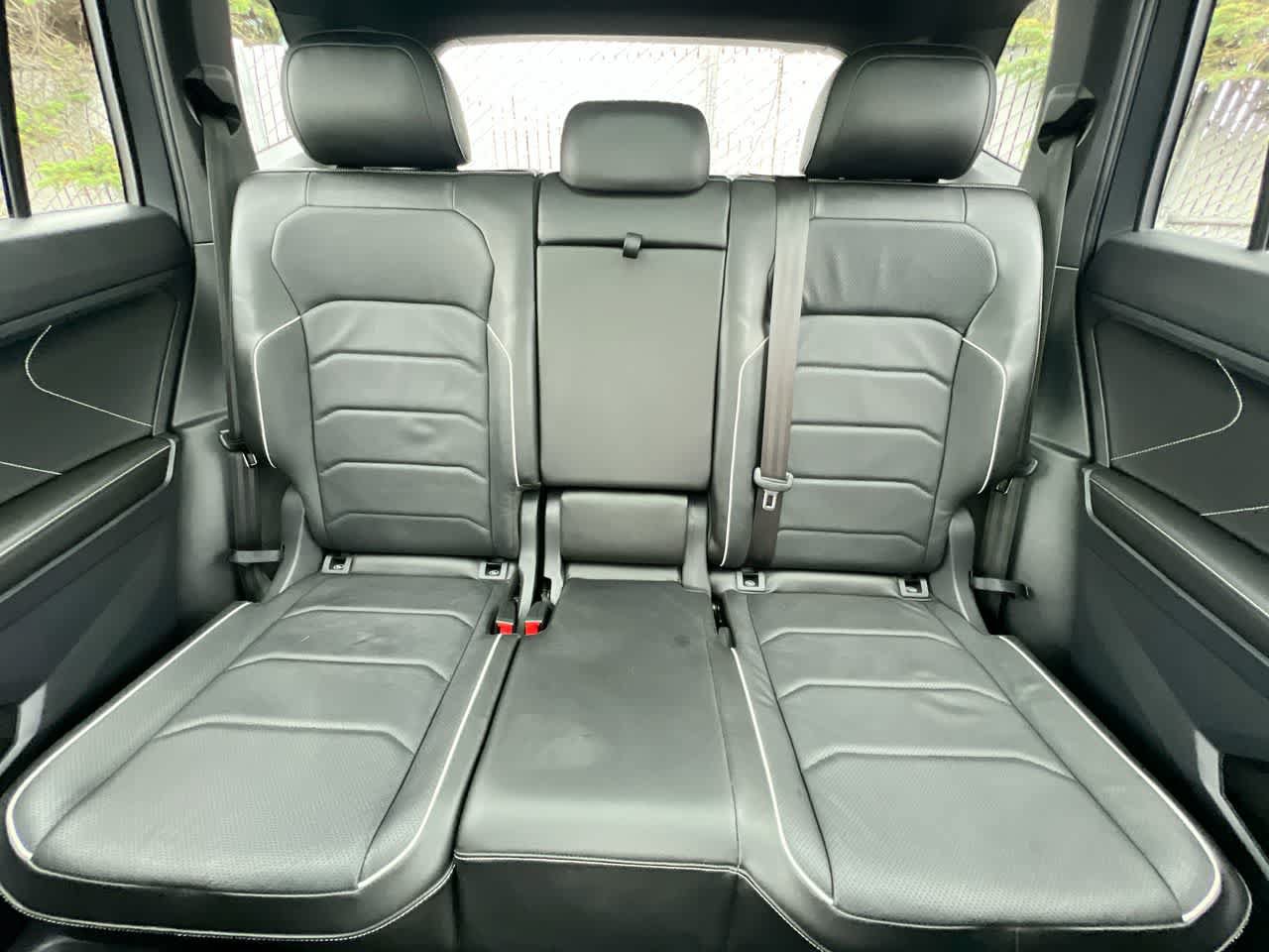 Used 2022 Volkswagen Tiguan SEL R-Line AWD/4WD image 23