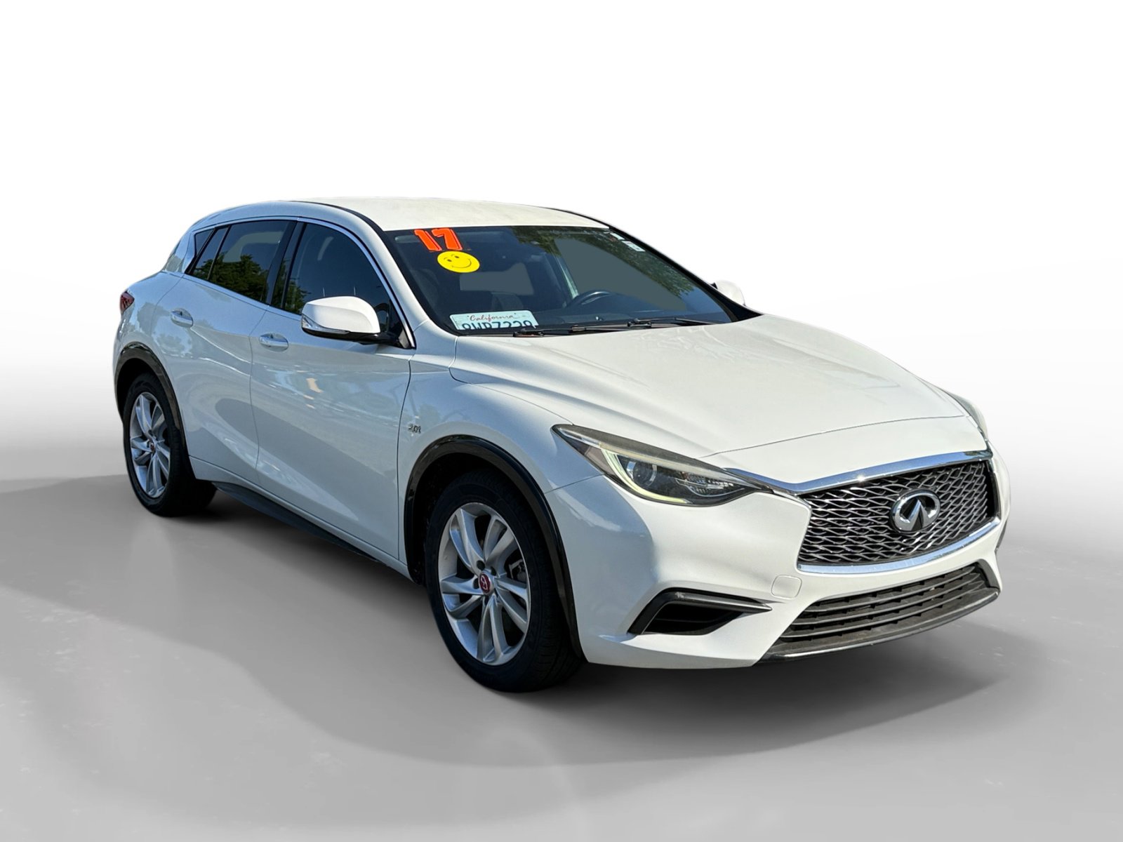 Used 2017 INFINITI QX30 image 7