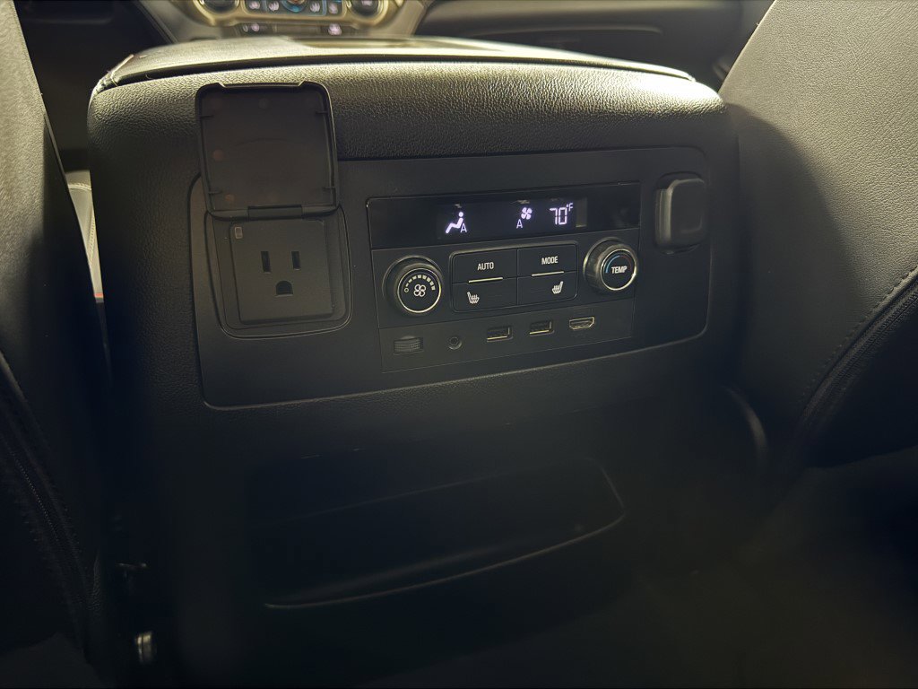 Used 2019 GMC Yukon Denali w/ Denali Ultimate Package image 35